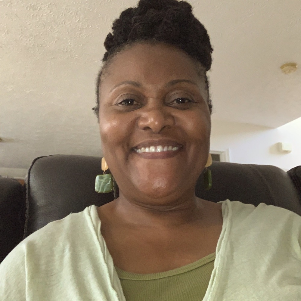 Meet your Posher, Linda